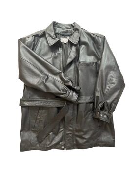WILSON LEATHER ~ Men’s black leather mid-length coat excellent condition size L